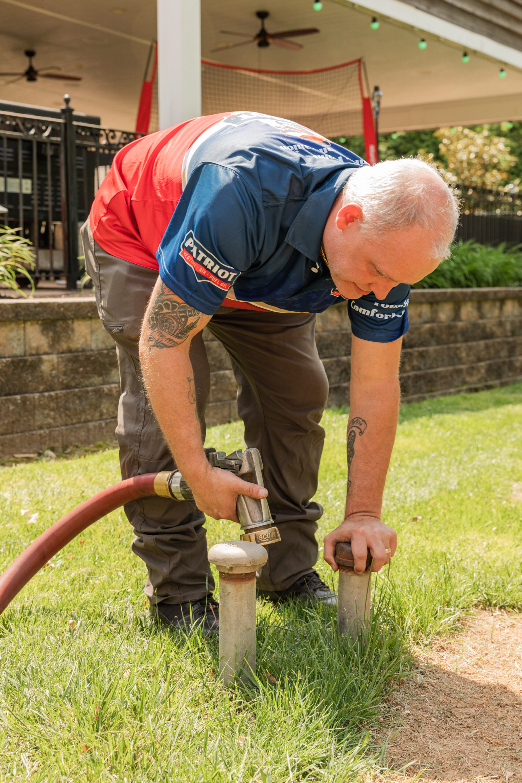 Truck delivering heating oil at the best heating oil prices